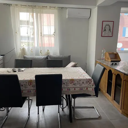 Of Maks Durres,albania Appartamento