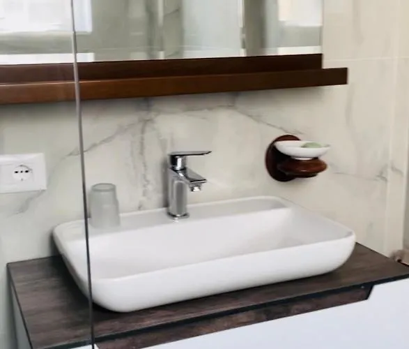 Of Maks Durres,albania 公寓 格勒姆